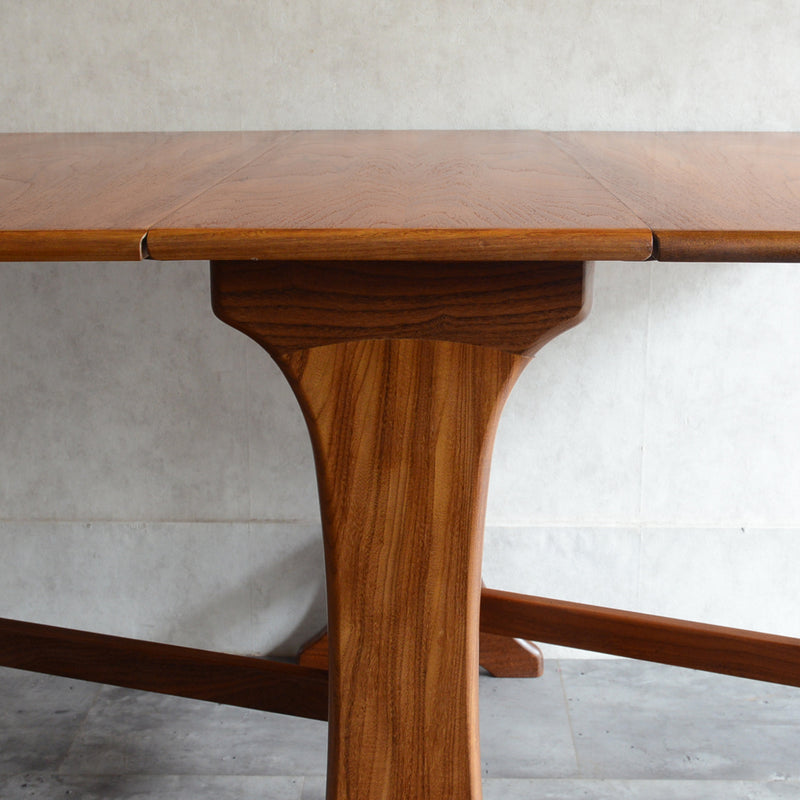 G-PLANジープラン　ゲートレッグ　エクステンションダイニングテーブル04