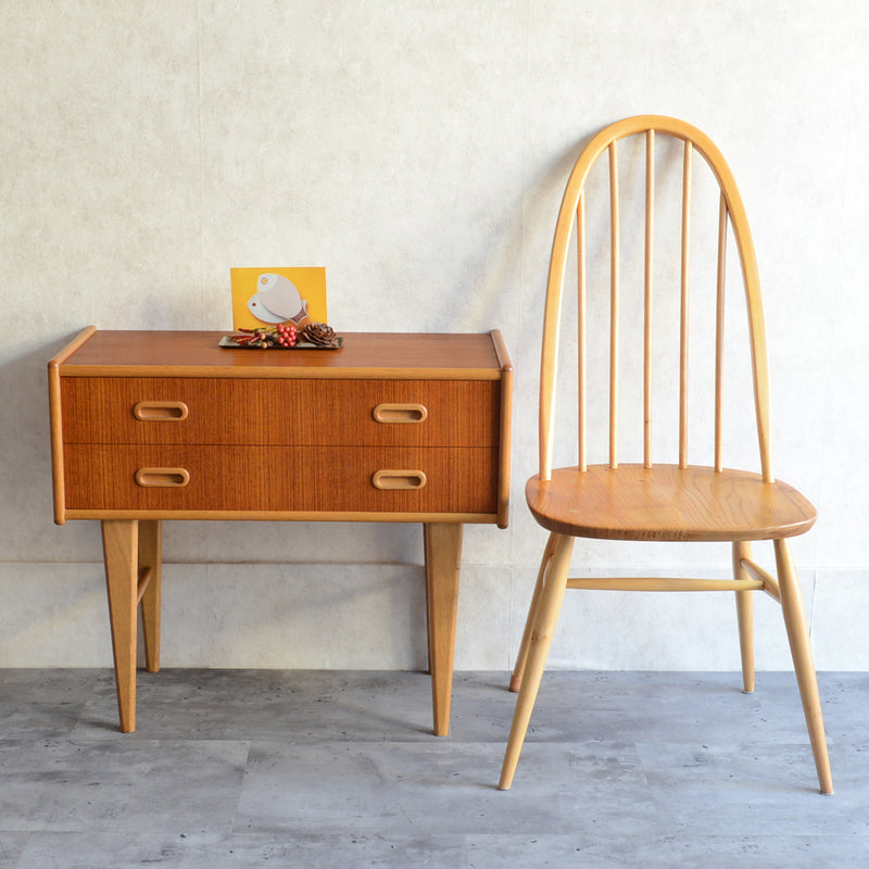 スウェーデンヴィンテージ　2段チェスト4-02