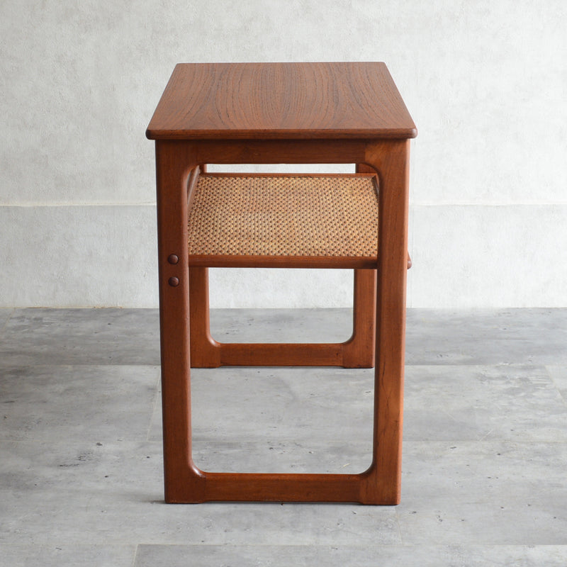 デンマーク ラタン棚付 サイドテーブル 5-2（ウッドオイル仕上）