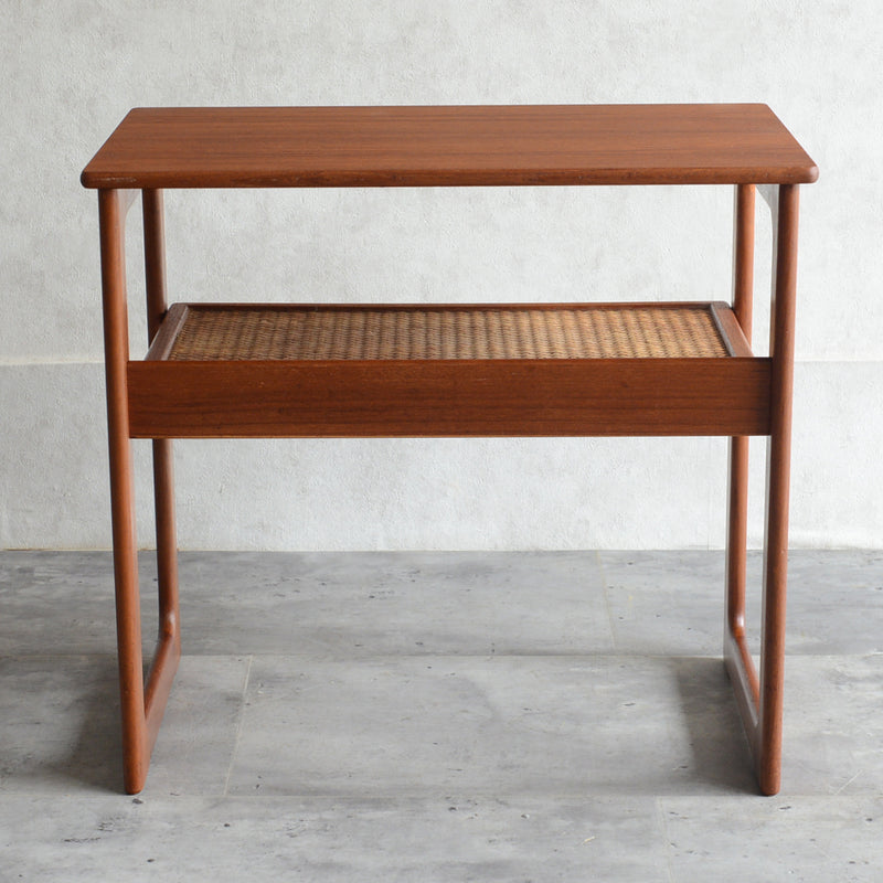 デンマーク ラタン棚付 サイドテーブル 5-2（ウッドオイル仕上）