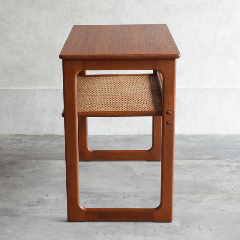 デンマーク ラタン棚付 サイドテーブル 5-2（ウッドオイル仕上）