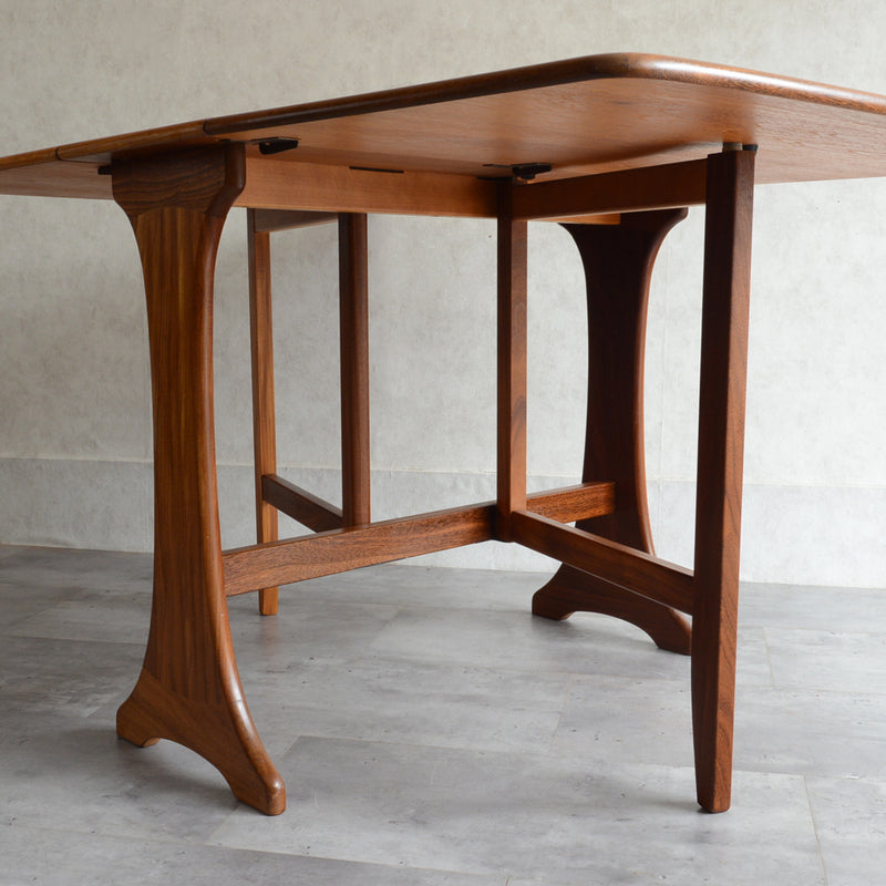 G-PLANジープラン　ゲートレッグ　エクステンションダイニングテーブル04