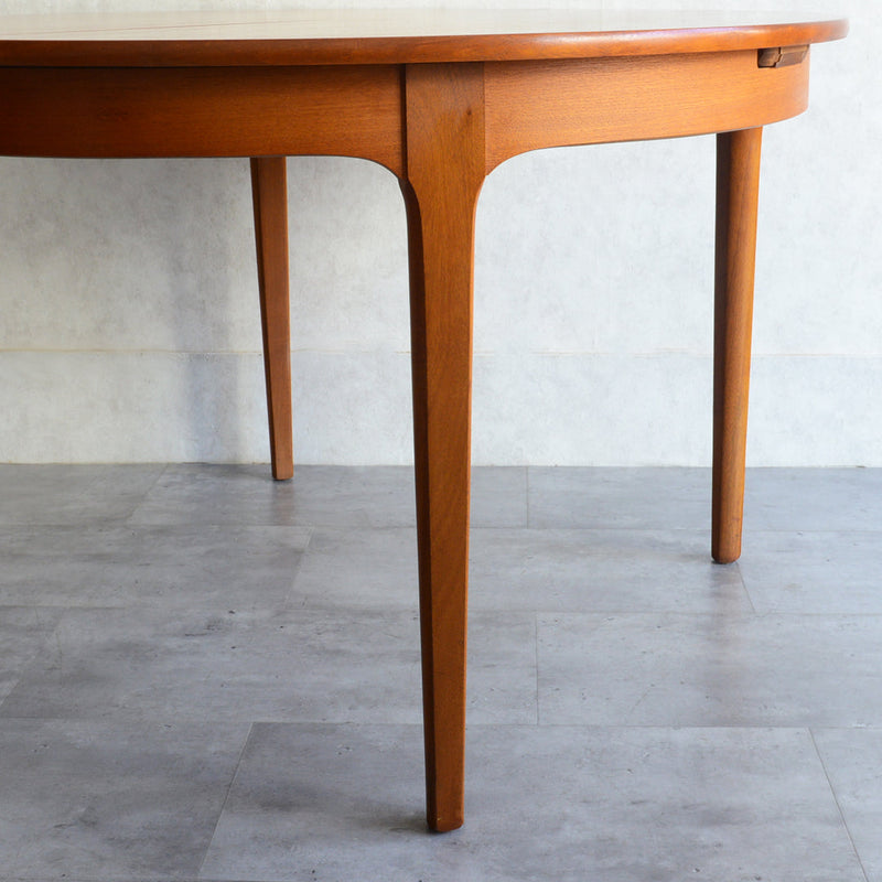 N様見学ご予約品　Nathanネイサンエクステンション ラウンド ダイニングテーブル 07