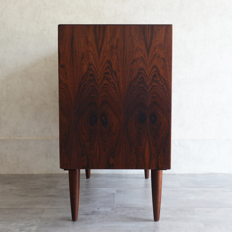 デンマーク ヴィンテージ　ローズウッド キャビネット