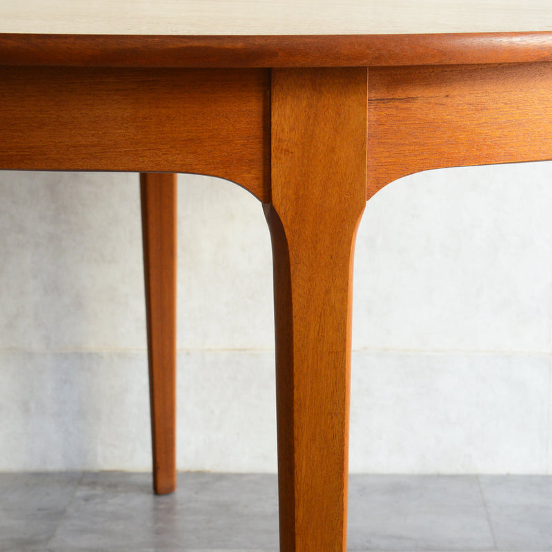 N様見学ご予約品　Nathanネイサンエクステンション ラウンド ダイニングテーブル 07