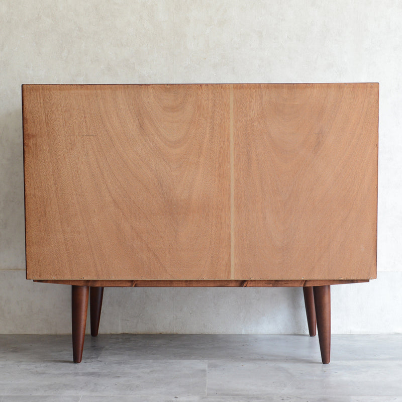 デンマーク ヴィンテージ　ローズウッド キャビネット