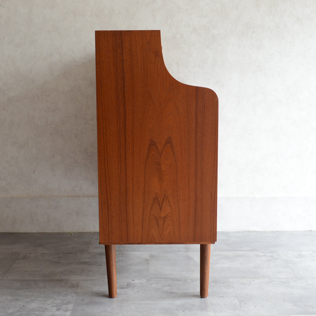 A様見学予約商品デンマークヴィンテージ　チークビューロー3-32(ミラー付き)