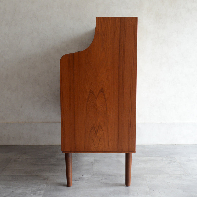 A様見学予約商品デンマークヴィンテージ　チークビューロー3-32(ミラー付き)