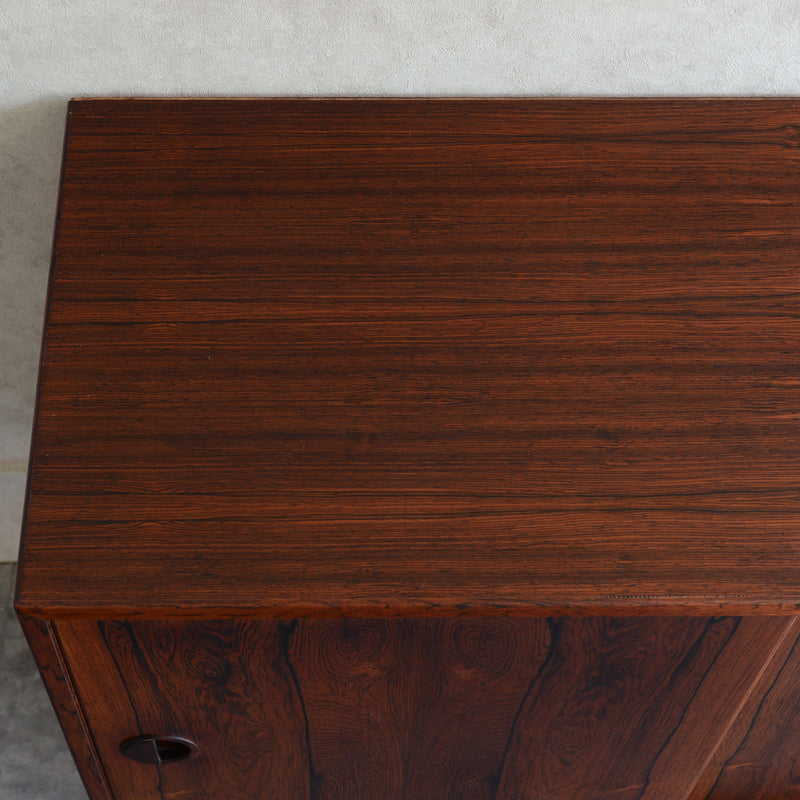 デンマーク ヴィンテージ　ローズウッド キャビネット