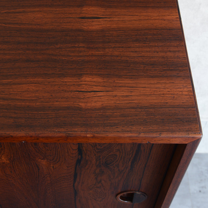 デンマーク ヴィンテージ　ローズウッド キャビネット