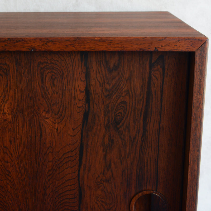 デンマーク ヴィンテージ　ローズウッド キャビネット