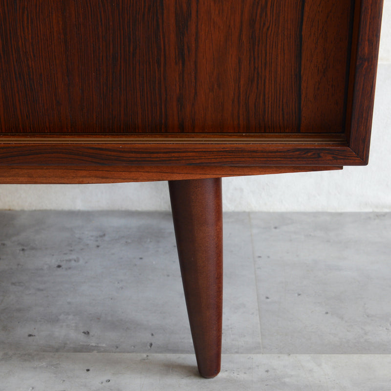 デンマーク ヴィンテージ　ローズウッド キャビネット