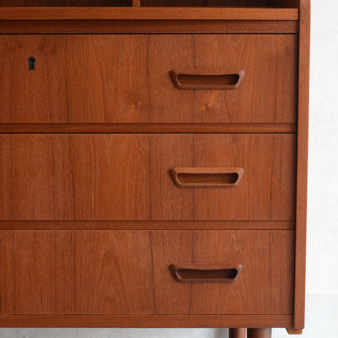 A様見学予約商品デンマークヴィンテージ　チークビューロー3-32(ミラー付き)