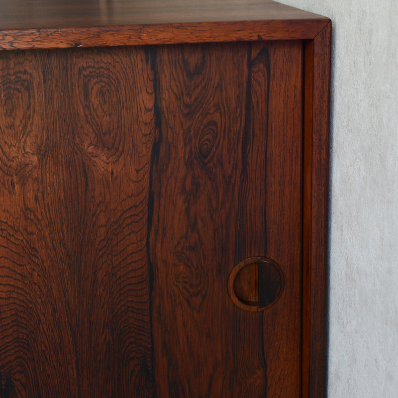 デンマーク ヴィンテージ　ローズウッド キャビネット