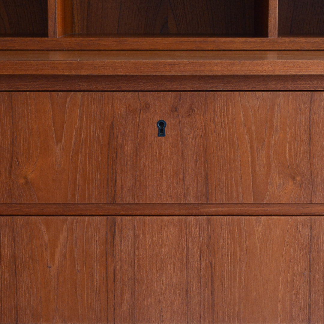 A様見学予約商品デンマークヴィンテージ　チークビューロー3-32(ミラー付き)