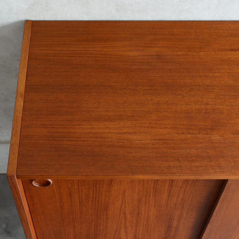 デンマーク ヴィンテージ キャビネット 5-5(丸把手・ウッドオイル仕上）