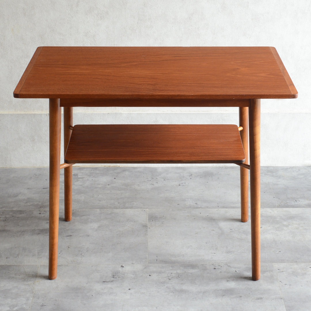 デンマーク ヴィンテージ　棚付サイドテーブル 5-2（ウッドオイル仕上）