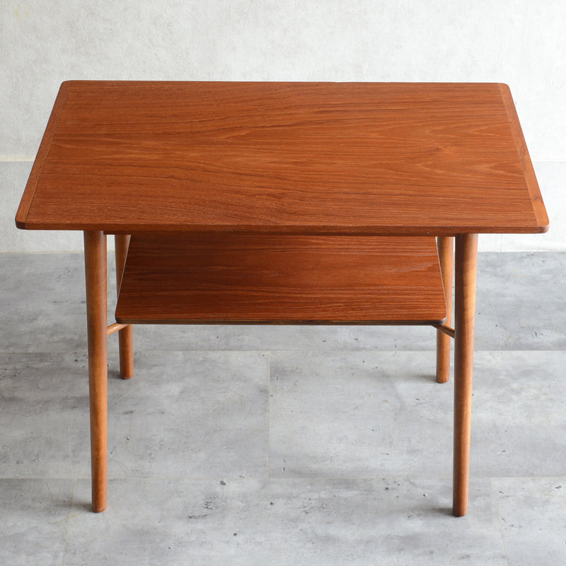 デンマーク ヴィンテージ　棚付サイドテーブル 5-2（ウッドオイル仕上）