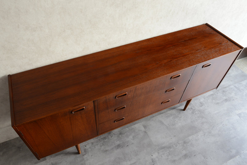 60s イギリス ヴィンテージ　チーク サイドボード40