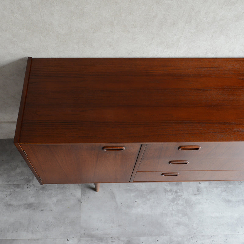 60s イギリス ヴィンテージ　チーク サイドボード40