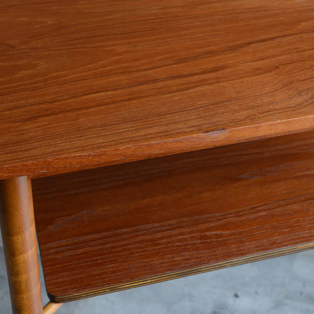 デンマーク ヴィンテージ　棚付サイドテーブル 5-2（ウッドオイル仕上）