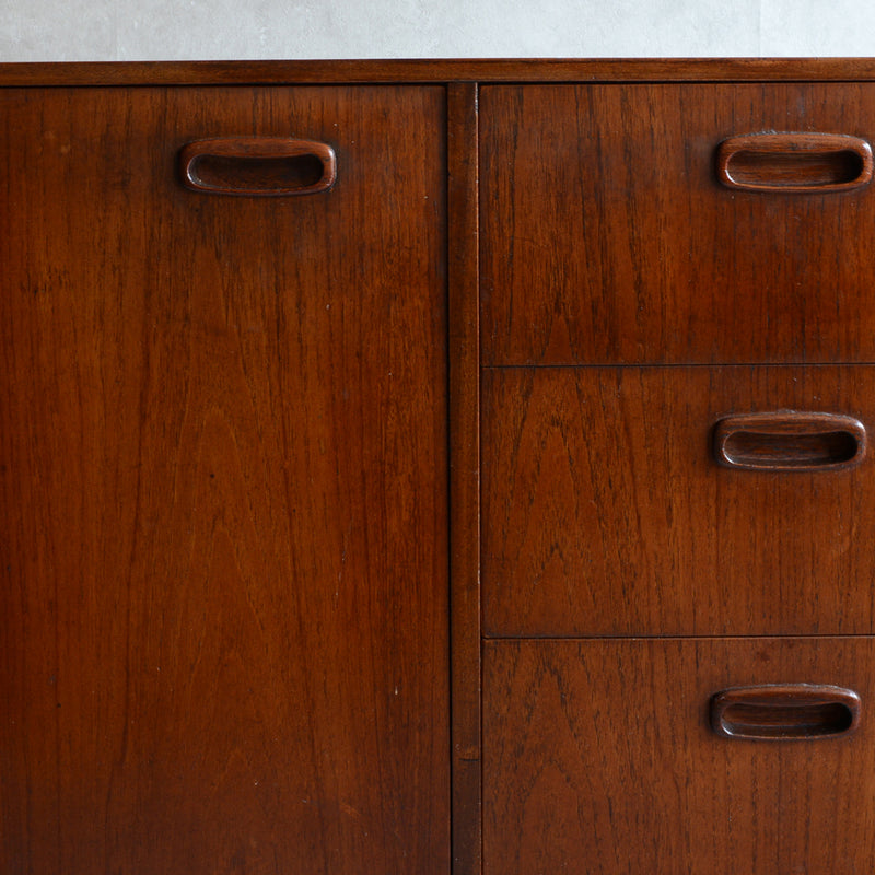 60s イギリス ヴィンテージ　チーク サイドボード40