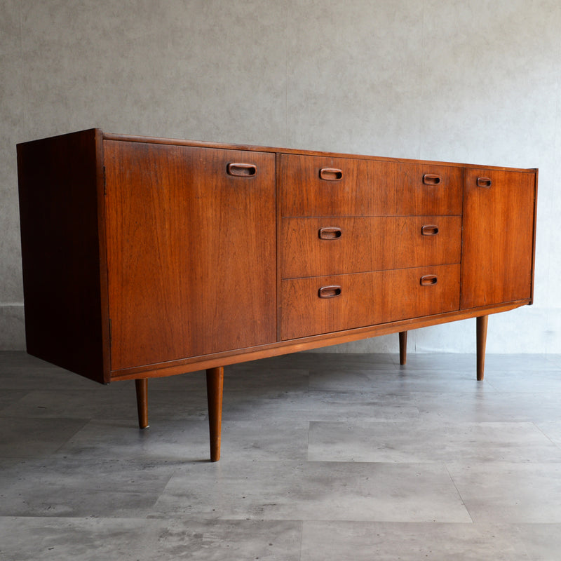 60s イギリス ヴィンテージ　チーク サイドボード40