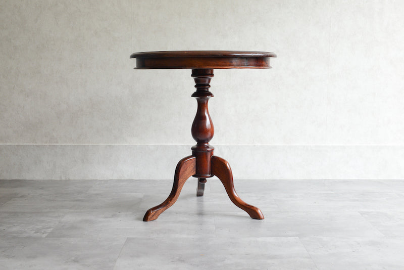 クラシックサイドテーブル　トリポッド02