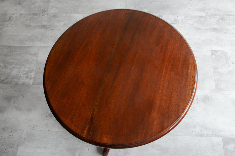 クラシックサイドテーブル　トリポッド02