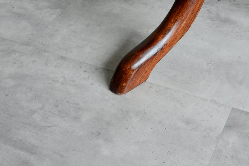 クラシックサイドテーブル　トリポッド02