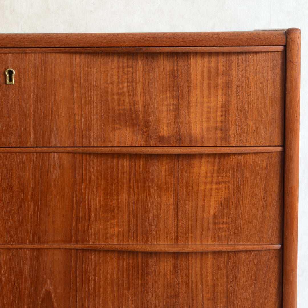 デンマークヴィンテージ  チーク４段チェスト 5-3(ウッドオイル仕上）鍵付