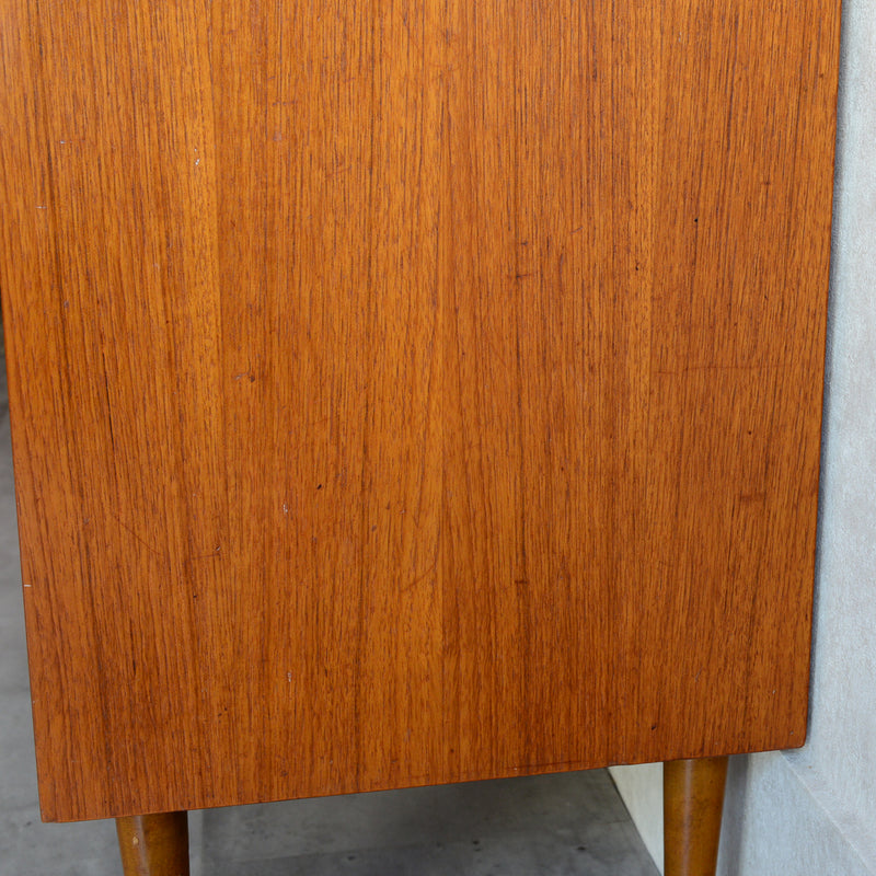 スウェーデンヴィンテージ　４段チェスト4-11