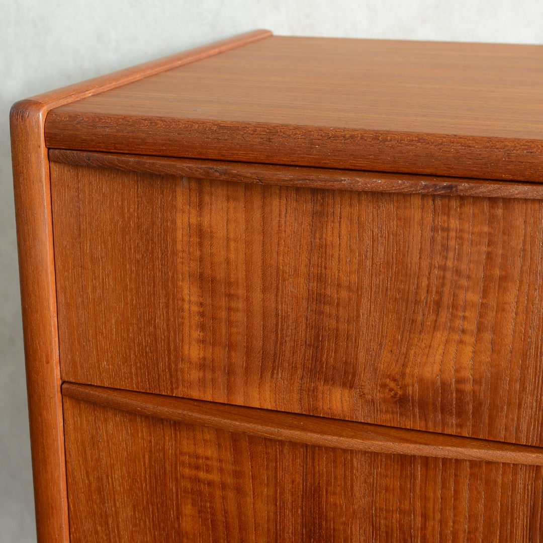 デンマークヴィンテージ  チーク４段チェスト 5-3(ウッドオイル仕上）鍵付