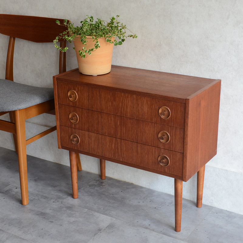 デンマーク ヴィンテージ  チーク ３段チェスト 3-33