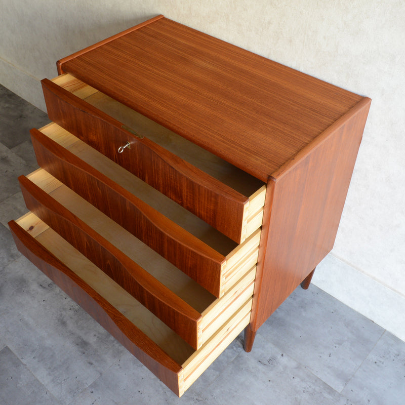 デンマークヴィンテージ  チーク４段チェスト 5-3(ウッドオイル仕上）鍵付