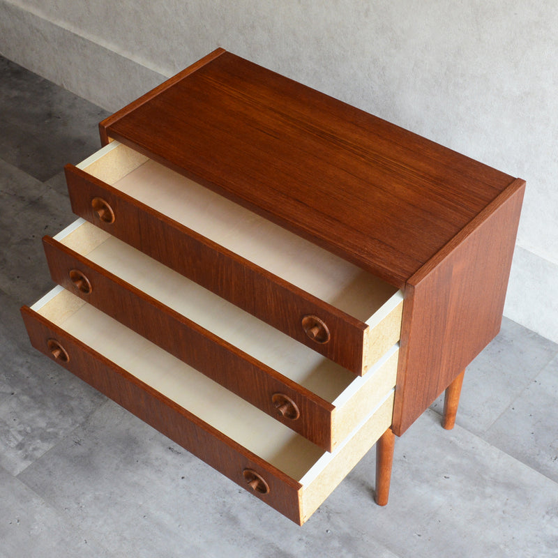 デンマーク ヴィンテージ  チーク ３段チェスト 3-33