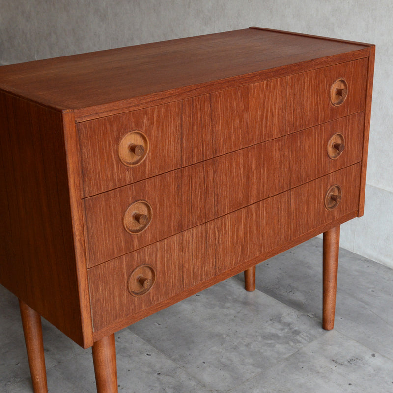 デンマーク ヴィンテージ  チーク ３段チェスト 3-33