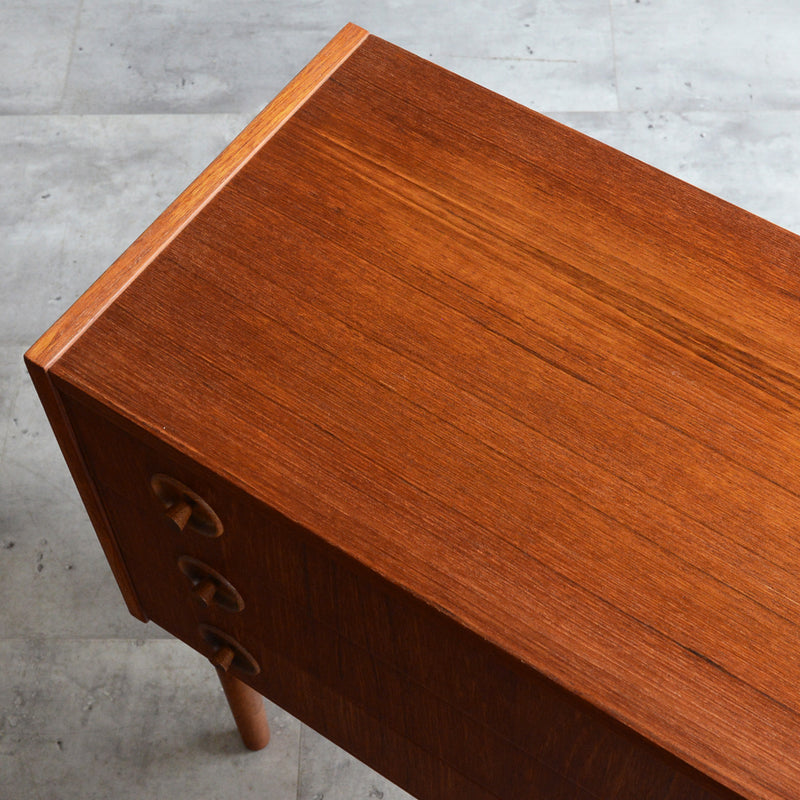 デンマーク ヴィンテージ  チーク ３段チェスト 3-33