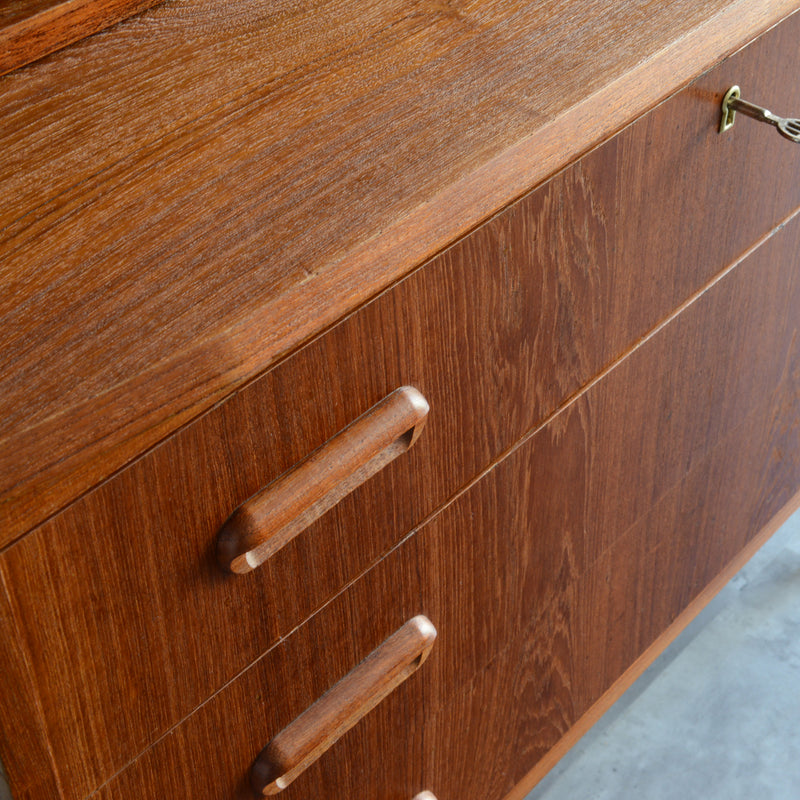 デンマークヴィンテージ　 ビューロー01(ミラー付き)