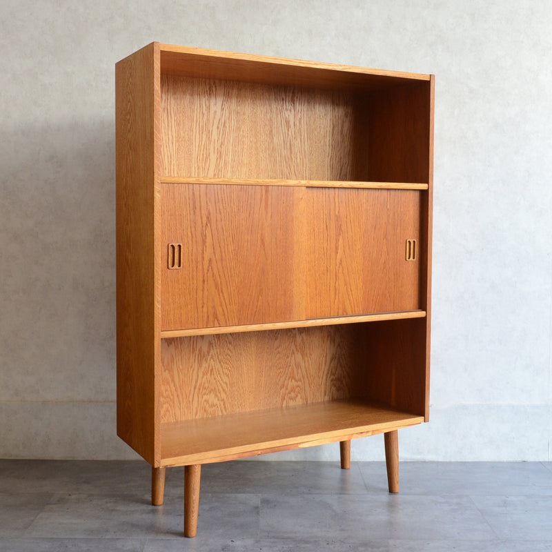 デンマーク ヴィンテージ　オーク シェルフ3-30（木扉付）