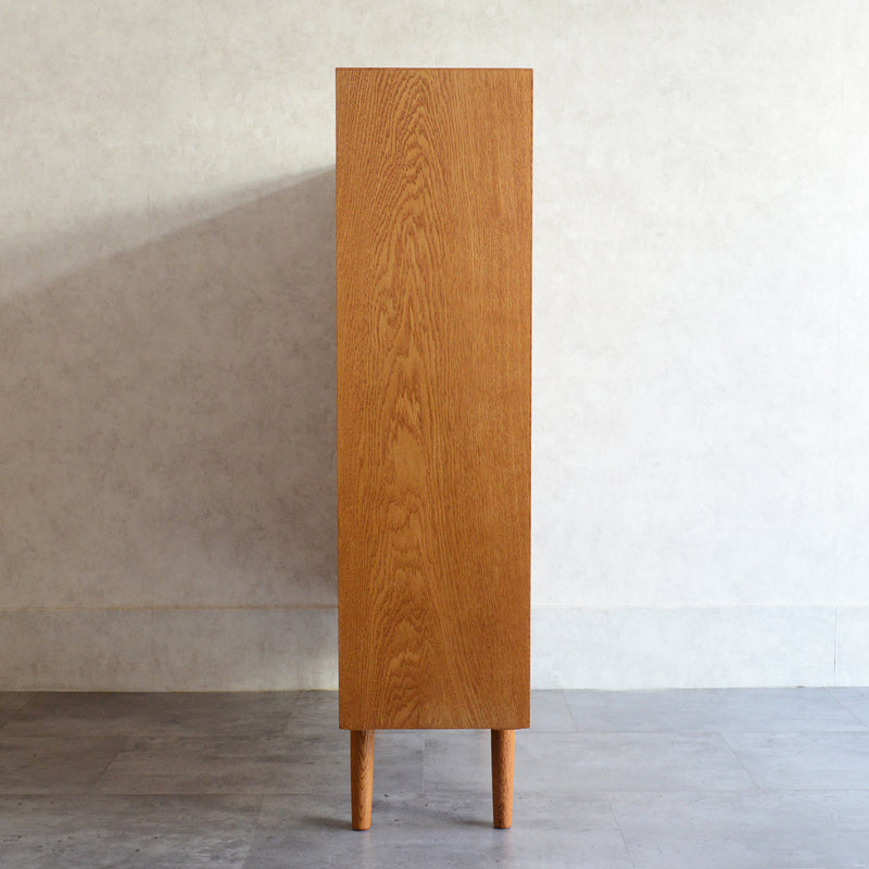 デンマーク ヴィンテージ　オーク シェルフ3-30（木扉付）