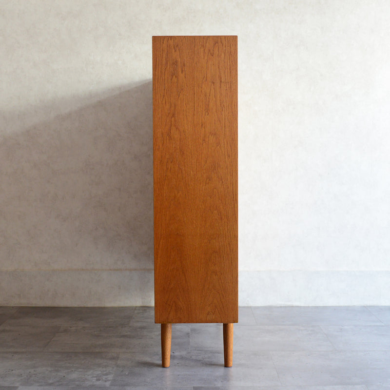 デンマーク ヴィンテージ　オーク シェルフ3-30（木扉付）