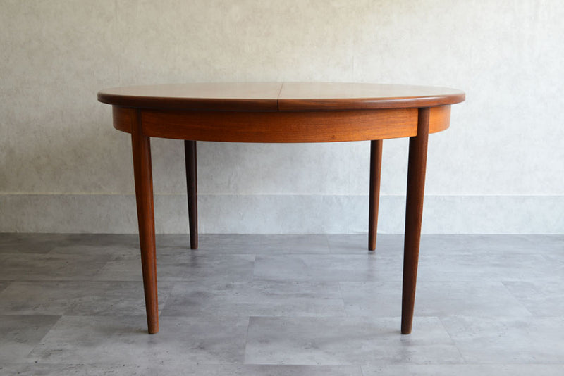 H様ご予約品G-PLAN　ジープラン　エクステンションラウンドダイニングテーブル52