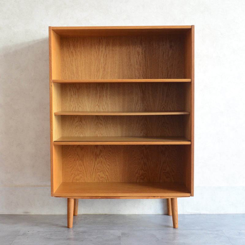 デンマーク ヴィンテージ　オーク シェルフ3-30（木扉付）