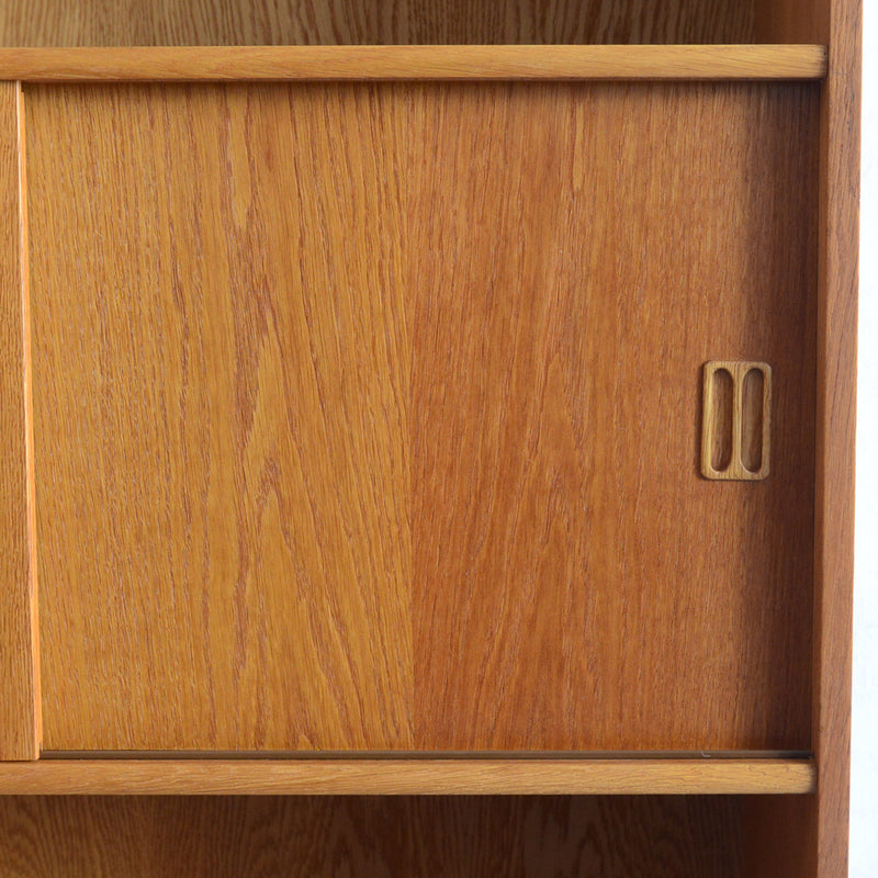 デンマーク ヴィンテージ　オーク シェルフ3-30（木扉付）