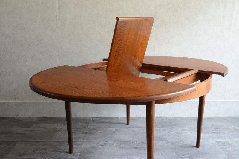 H様ご予約品G-PLAN　ジープラン　エクステンションラウンドダイニングテーブル52