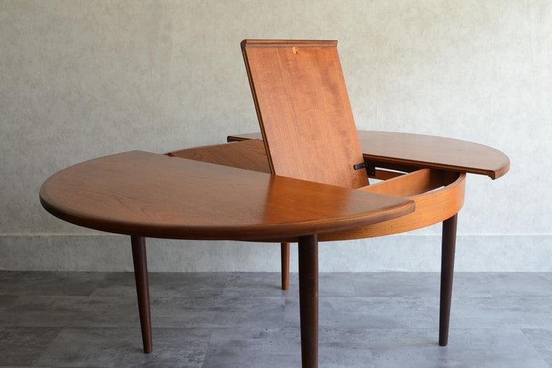 H様ご予約品G-PLAN　ジープラン　エクステンションラウンドダイニングテーブル52