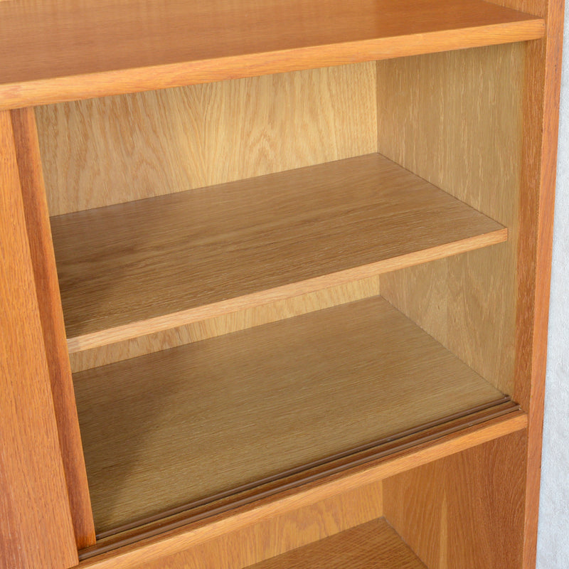 デンマーク ヴィンテージ　オーク シェルフ3-30（木扉付）