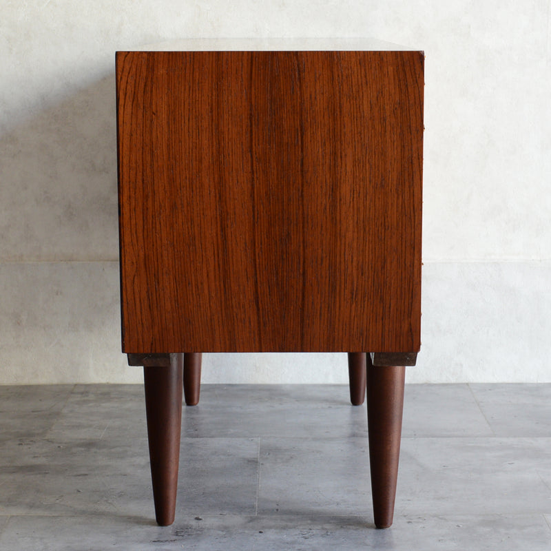 デンマークヴィンテージ 　ローズウッド ガラスキャビネット03