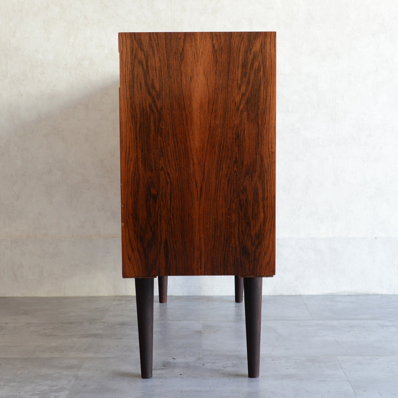 デンマーク ヴィンテージ　ローズウッド ガラスキャビネット02